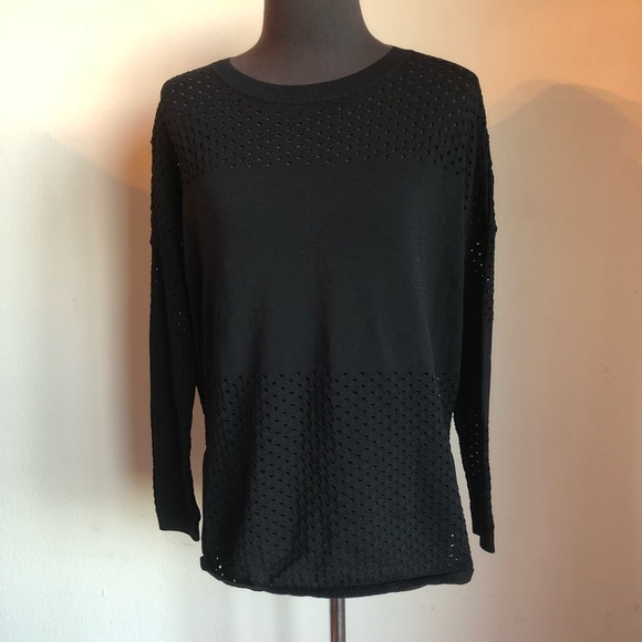 Topshop Sweaters - TOPSHOP sz 4 black cute open knit sweater top